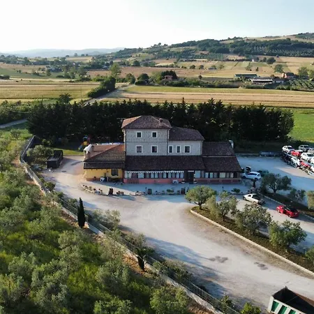 Farm stay Agriturismo La Vecchia Cascina Di Paolo & Belinda *